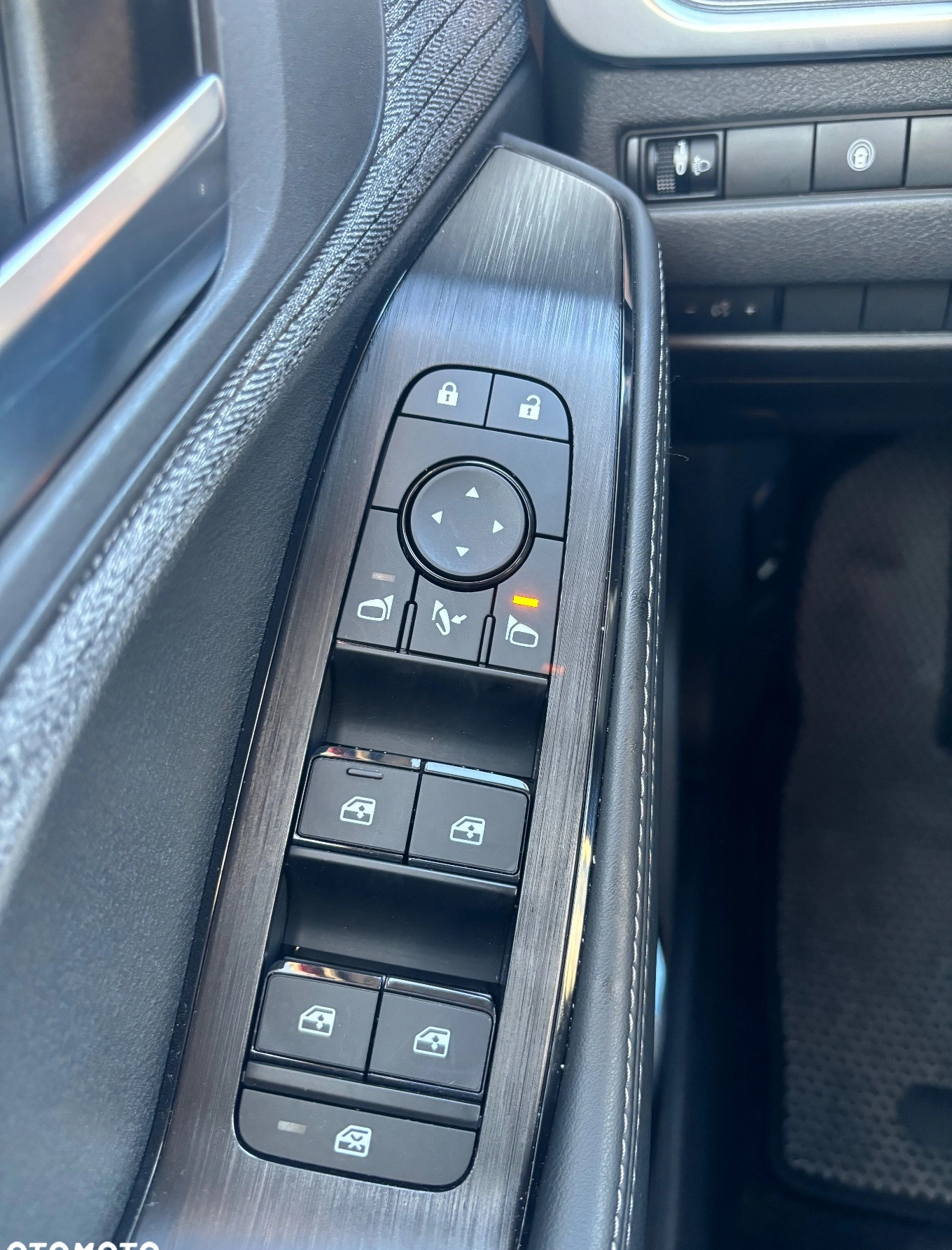Nissan X-Trail cena 166000 przebieg: 17000, rok produkcji 2022 z Nowy Tomyśl małe 742